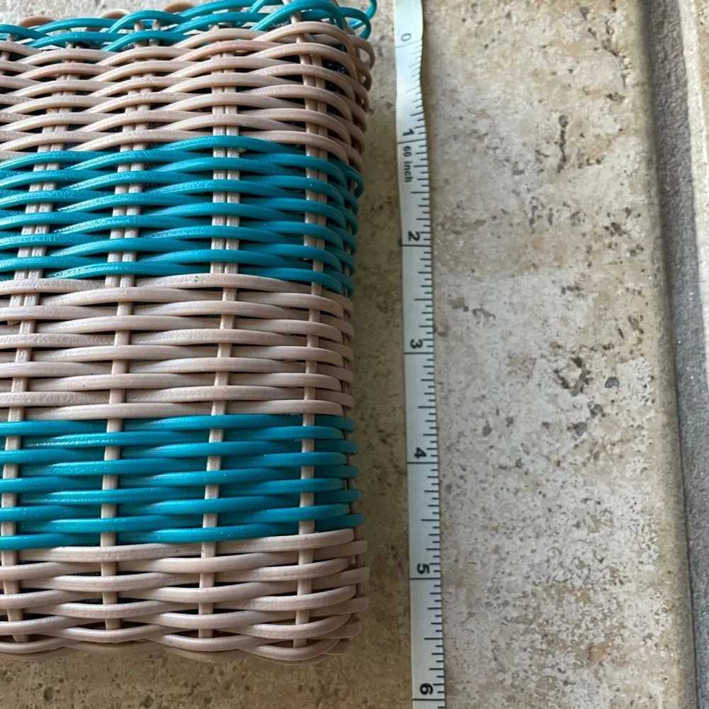 Guatemala Plastic Woven Clutch